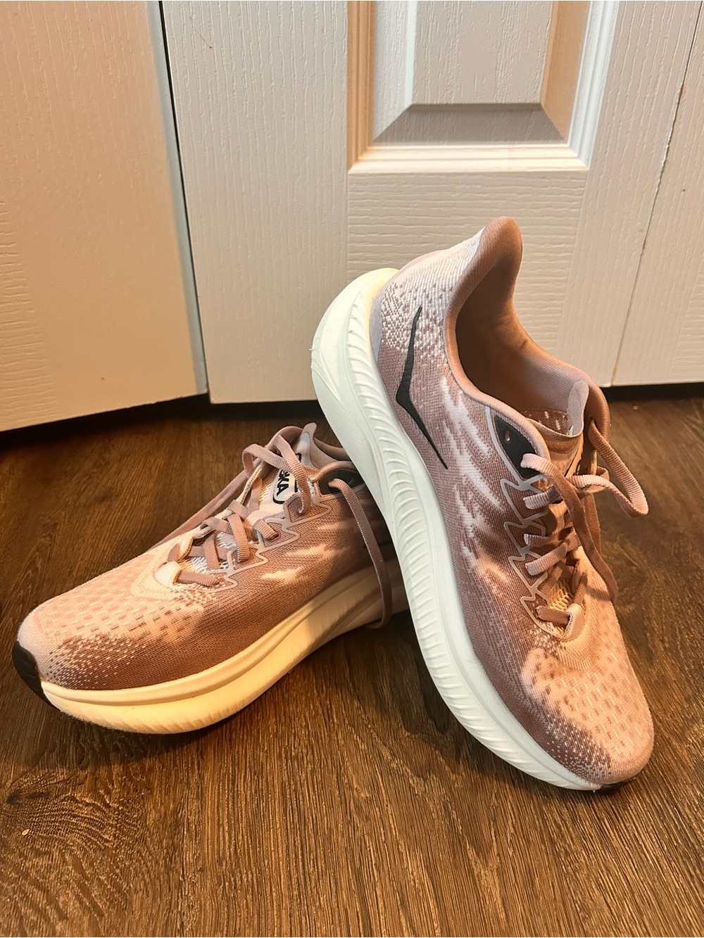 Hoka Mach 6 Women's Size 11 Rose Latte/Blush Running Shoes No Insoles